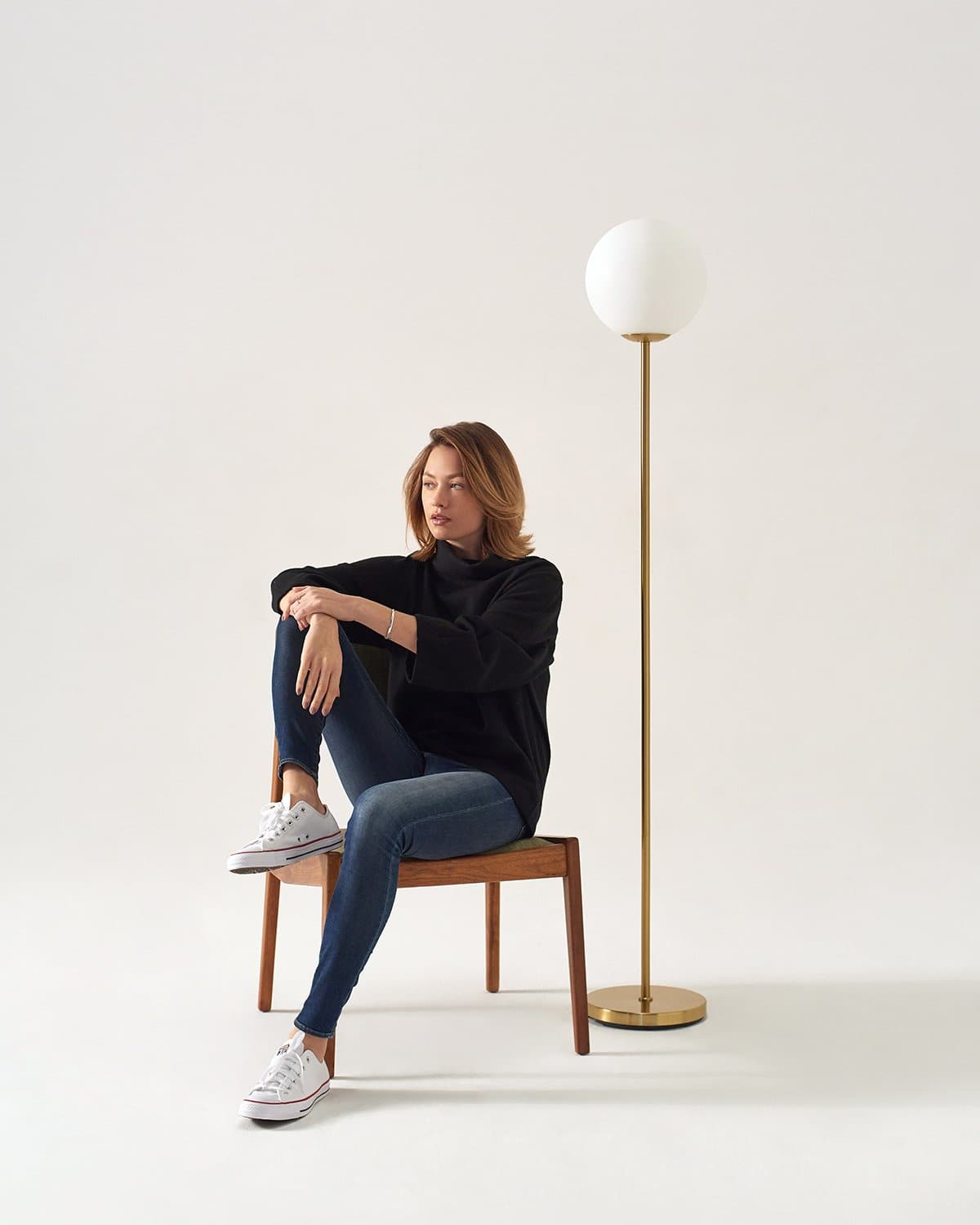 Globe LED Floor Lamp – Brass & Frosted Glass