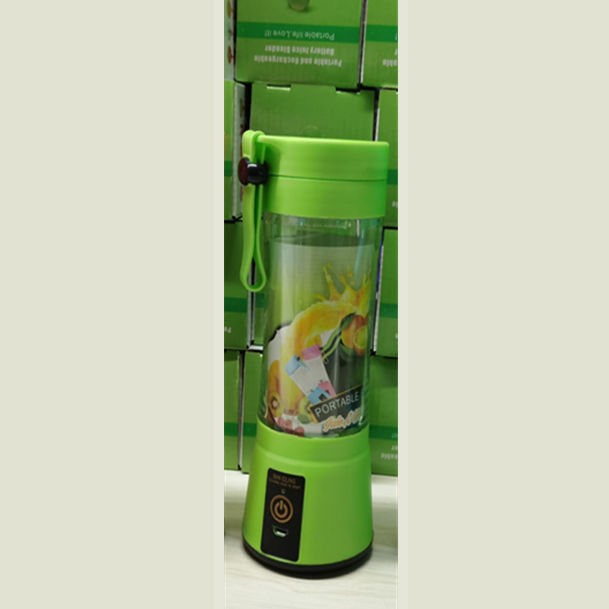 USB Rechargeable Portable Blender for Fruit Juices – Personal Smoothie Maker