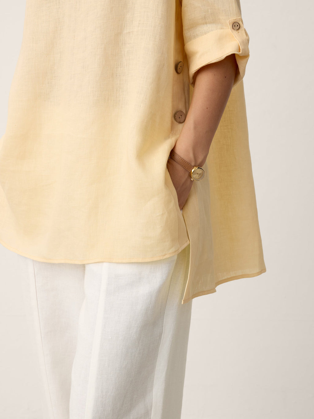 Daphnea 100% Linen Curved-Hem Oversized Top