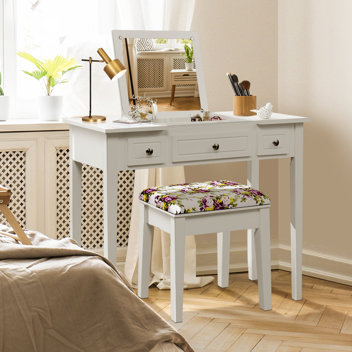 Flip-Top Vanity Dressing Table with Mirror, 3 Drawers & Stool