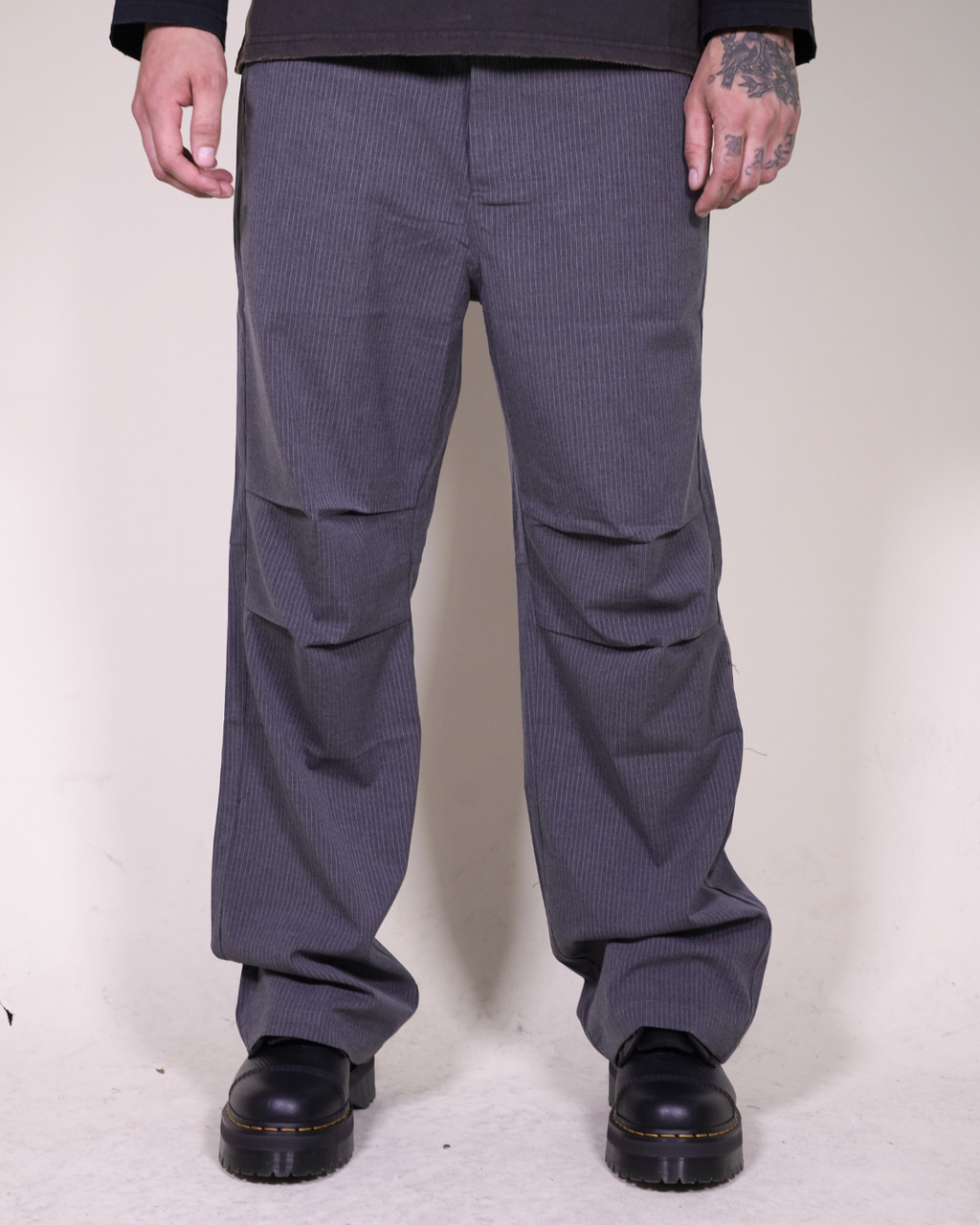 Men’s Pinstripe Tucked Wool Trousers