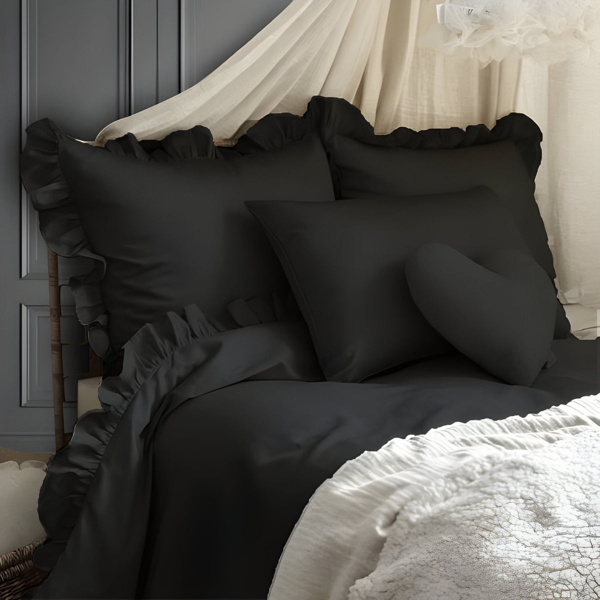 400 Thread Count Cotton Sateen Ruffle Duvet Cover Set