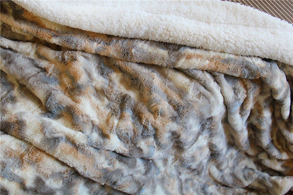 Russian Lynx Faux Fur Sherpa Blanket