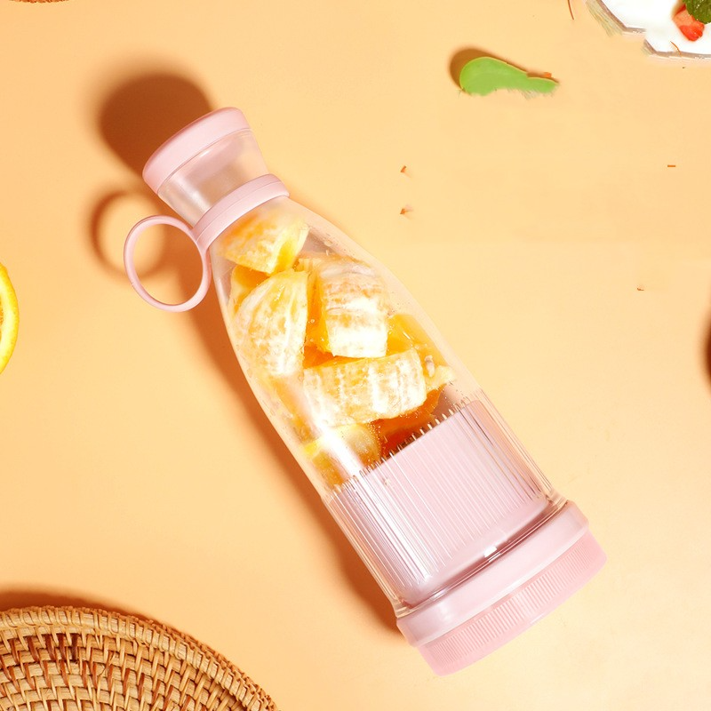 Portable Blender – USB Rechargeable Mini Juicer (350ML)
