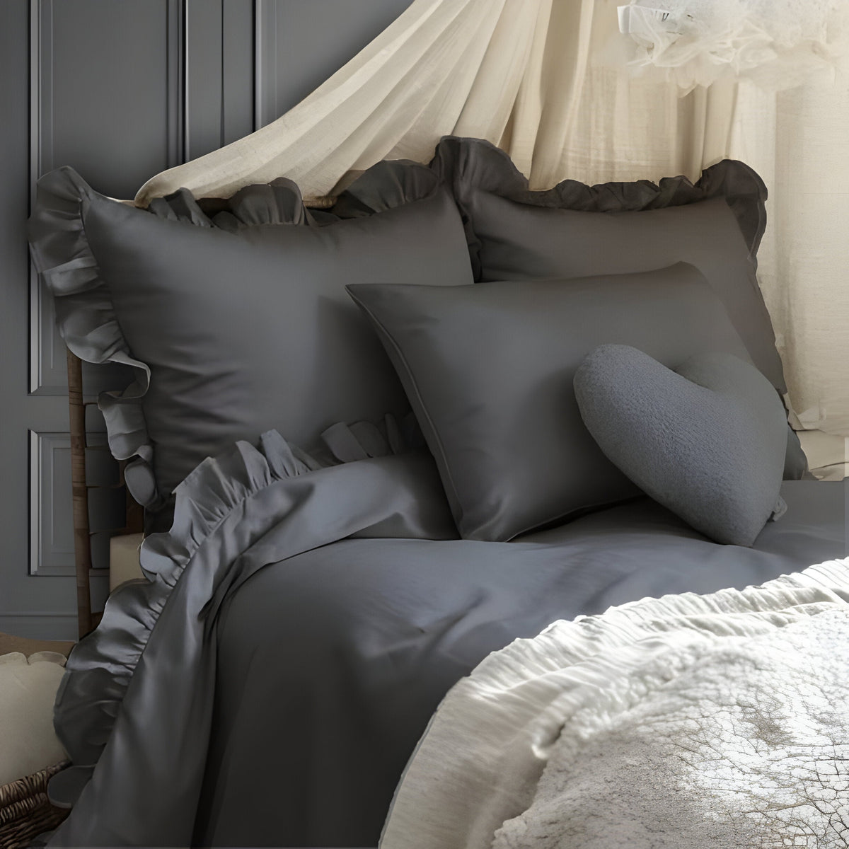 400 Thread Count Cotton Sateen Ruffle Duvet Cover Set