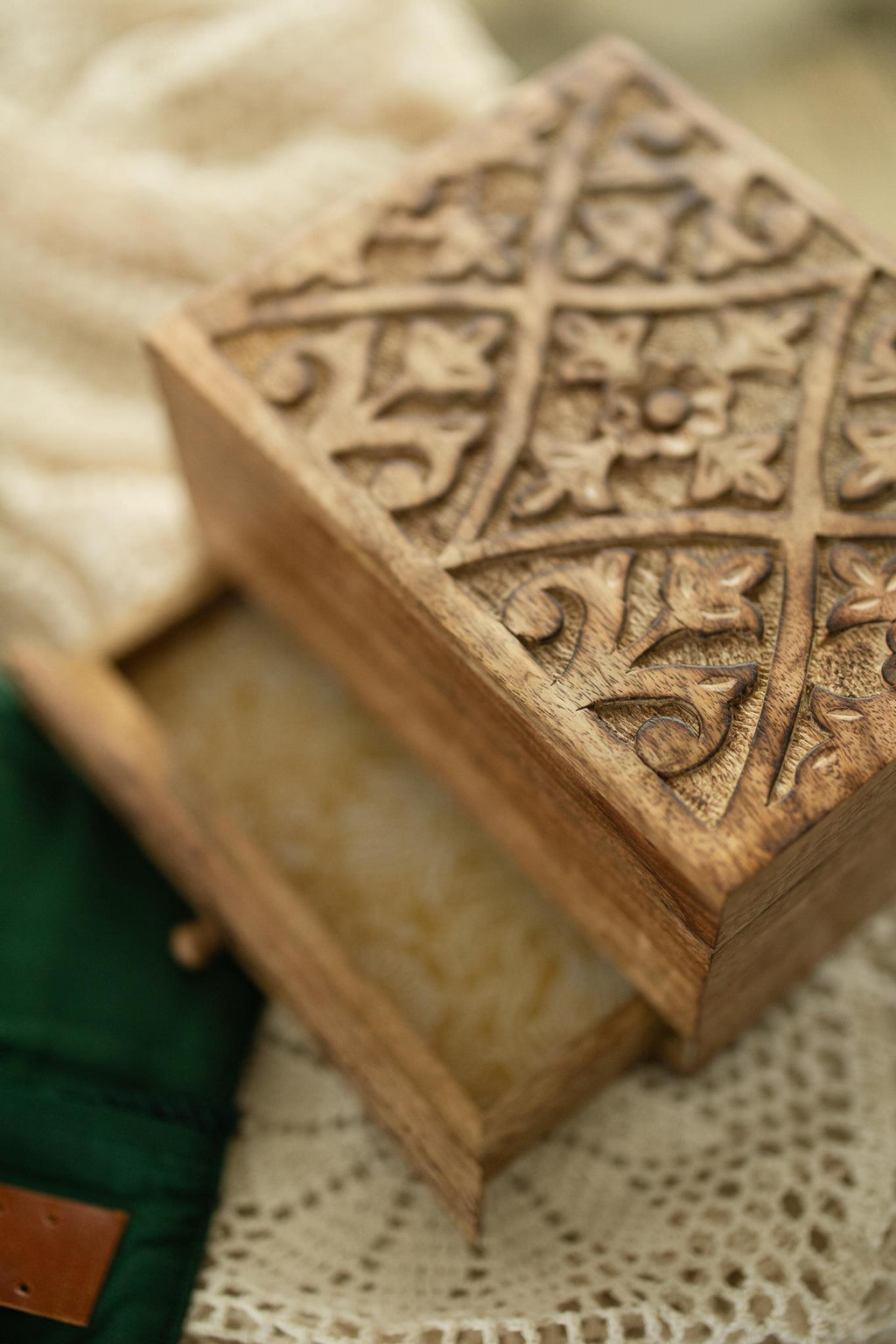 Hand-Carved Mango Wood Jewelry Box – Natural Wood