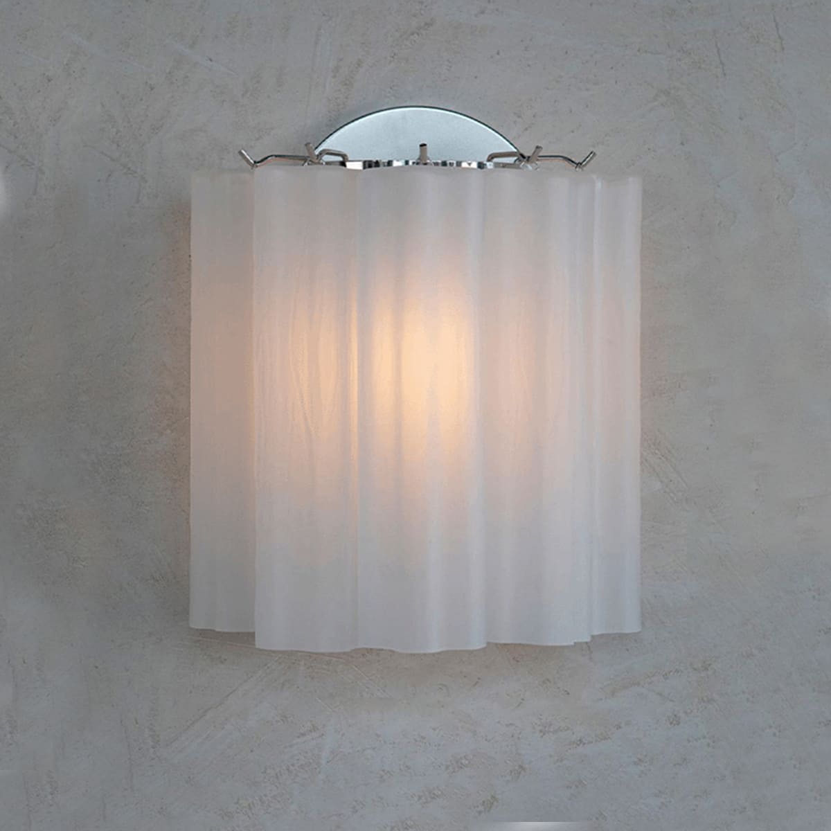 Murano Glass Tube Wall Sconce – Handcrafted Decorative Glass